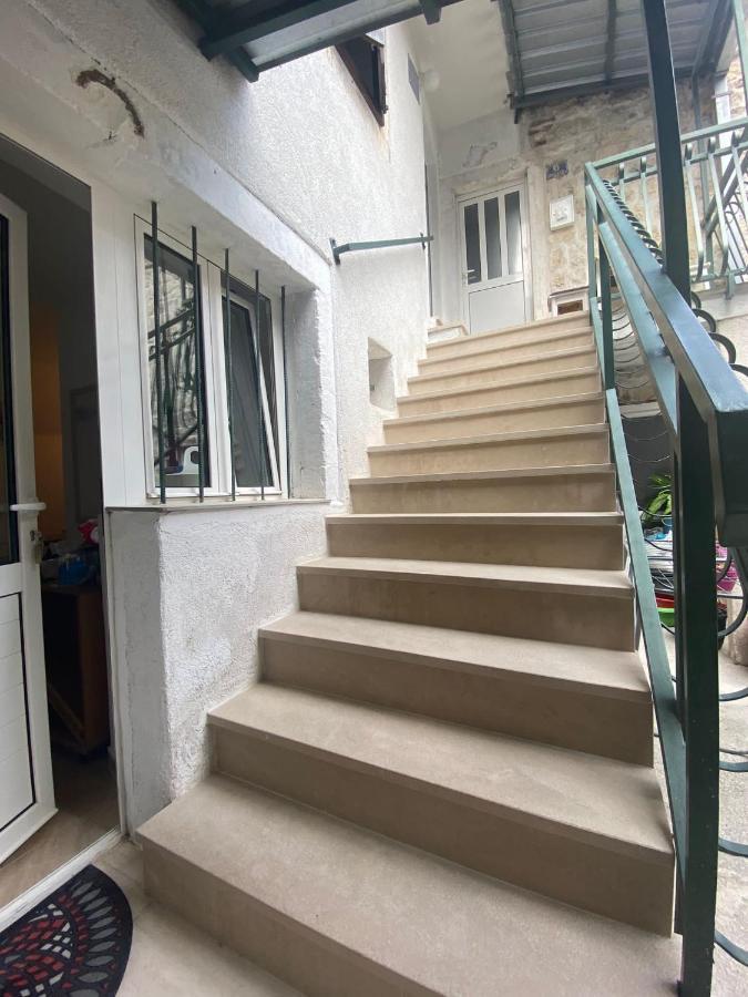 Mate Apartments Kastela Exterior photo